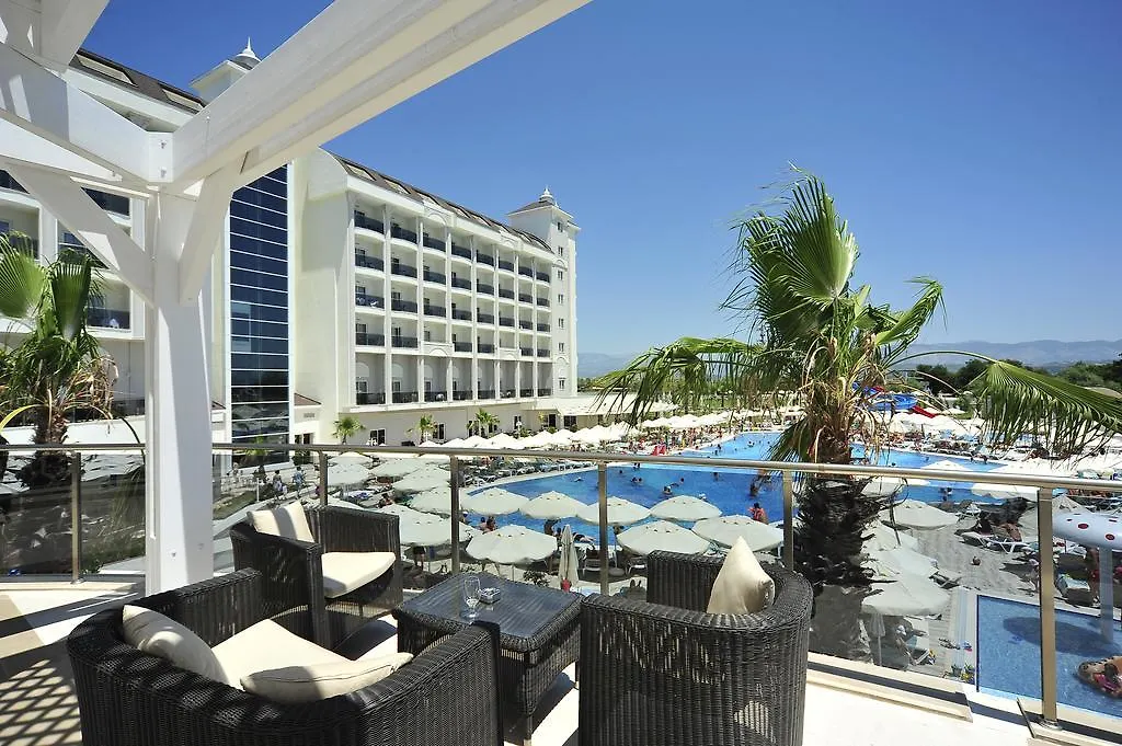 Lake & River Side Hotel & Spa-1