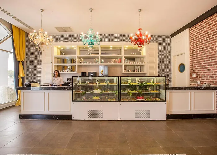 J'Adore Deluxe Hotel & Spa Ultra All Inclusive Сіде